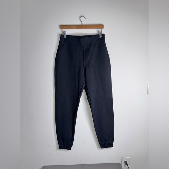 Spanx The Perfect Pant Ankle Joggers in Black - Picture 5 of 11